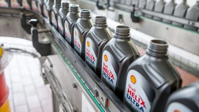 production-shell-helix-ultra-with-natural-gas