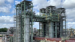 Großstillstand mit rund 2.000 zusätzlichen Fachkräften im Shell Energy and Chemicals Park Rheinland in Köln-Godorf