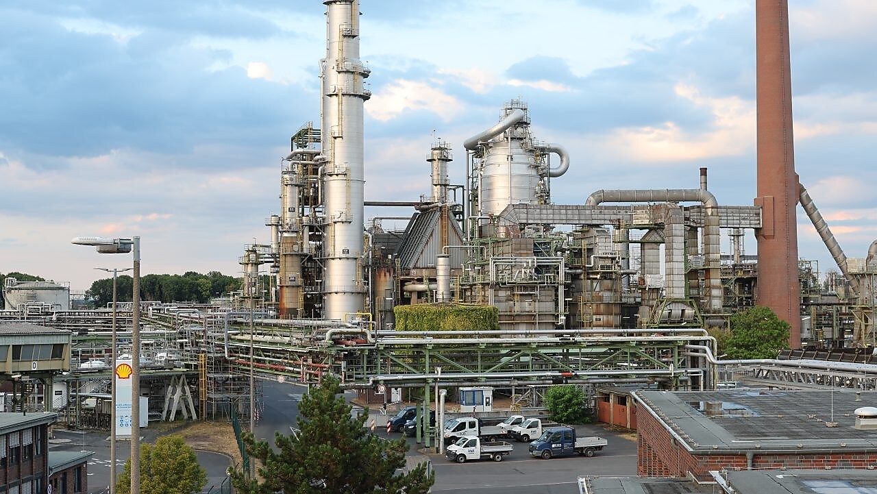 Zeitenwende: Shell in Wesseling rohölfrei – neue zukunftsweisende  Produktionsanlagen entstehen