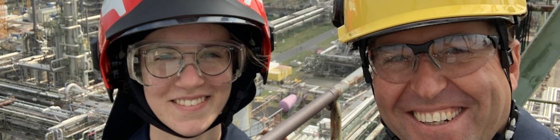 „Meine Position ist spitze“: Schülerin aus Bergisch Gladbach leitete einen Tag die Gefahrenabwehr im Shell Energy & Chemicals Park Rheinland in Köln-Godorf