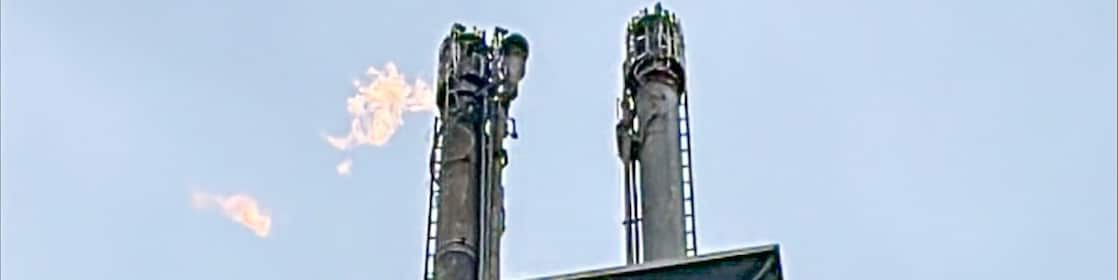 Bei der Hochfackel im Werk Köln-Godorf des Shell Energy and Chemicals Park wurde ein Fackelkopf ausgetauscht. 