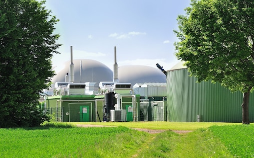 Eine Biomethan-Anlage im Grünen