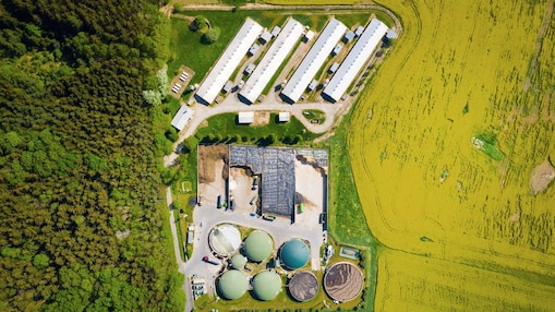 Luftaufnahme einer Biogasanlage