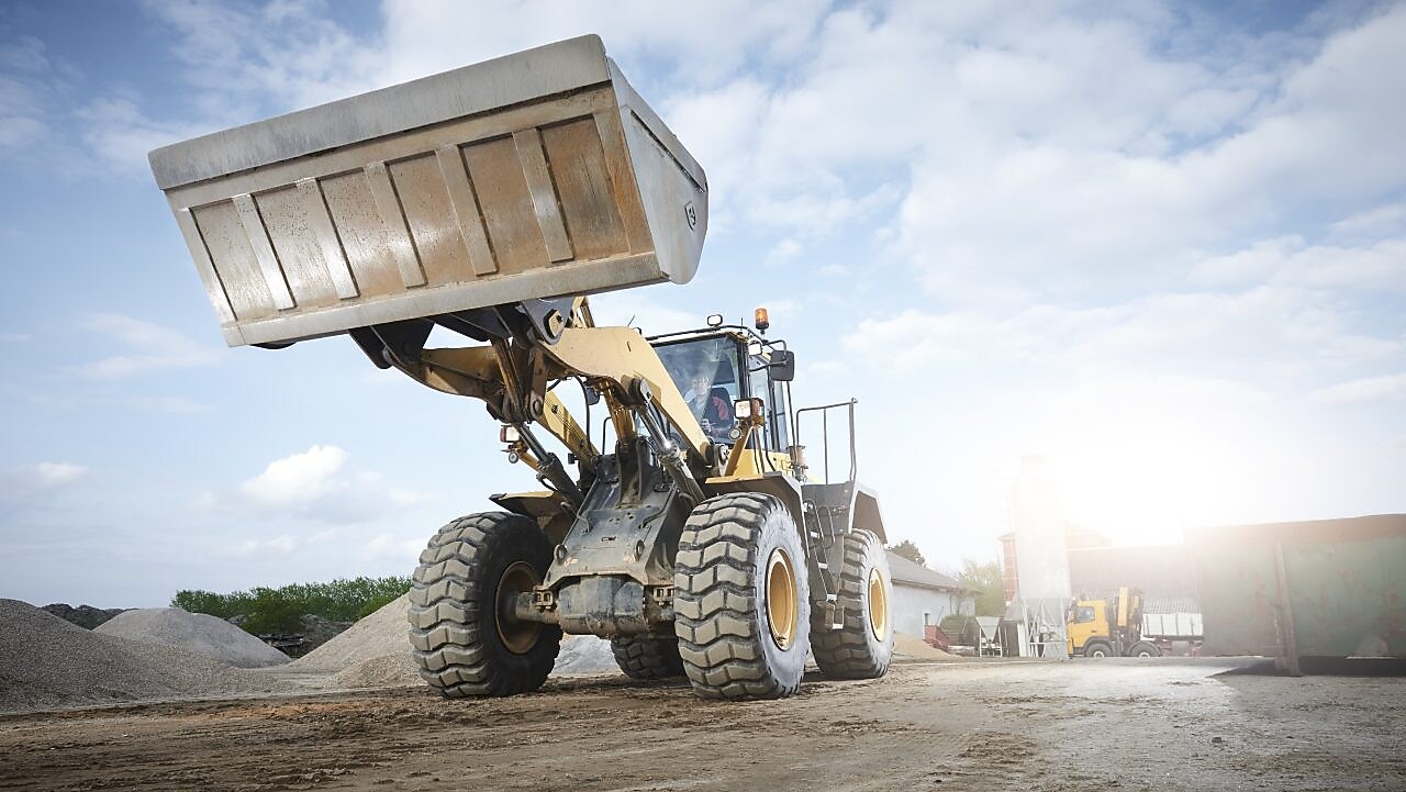 Ein Bagger bei Erdarbeiten