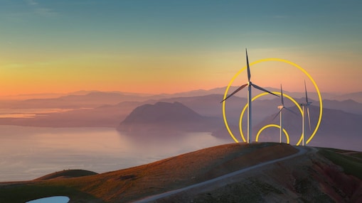 Windräder bei Sonnenuntergang