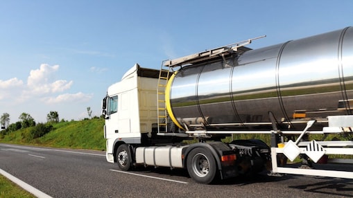 Tankwagen auf Straße