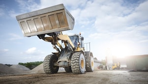 Ein Bagger bei Erdarbeiten