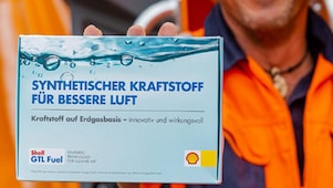 guy presenting shell gtl fuel flyer