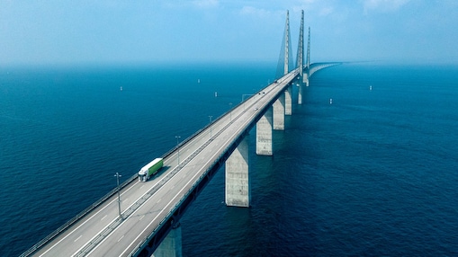 rücken, Fähren und Tunnel