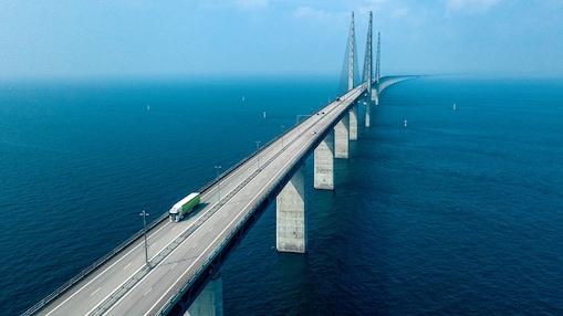 rücken, Fähren und Tunnel