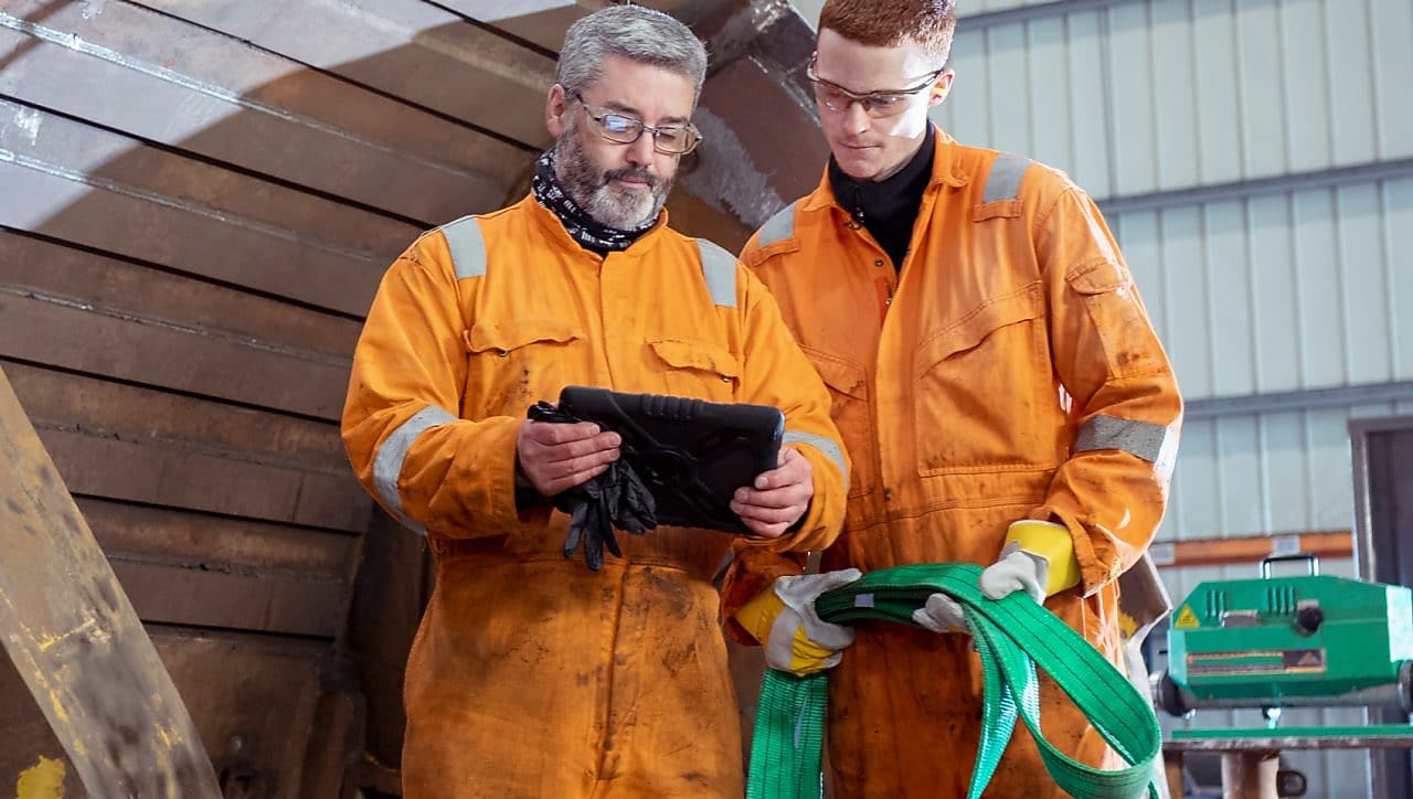 Gebrauchtes Hydrauliköl – Anzeichen für die Notwendigkeit eines Ölwechsels